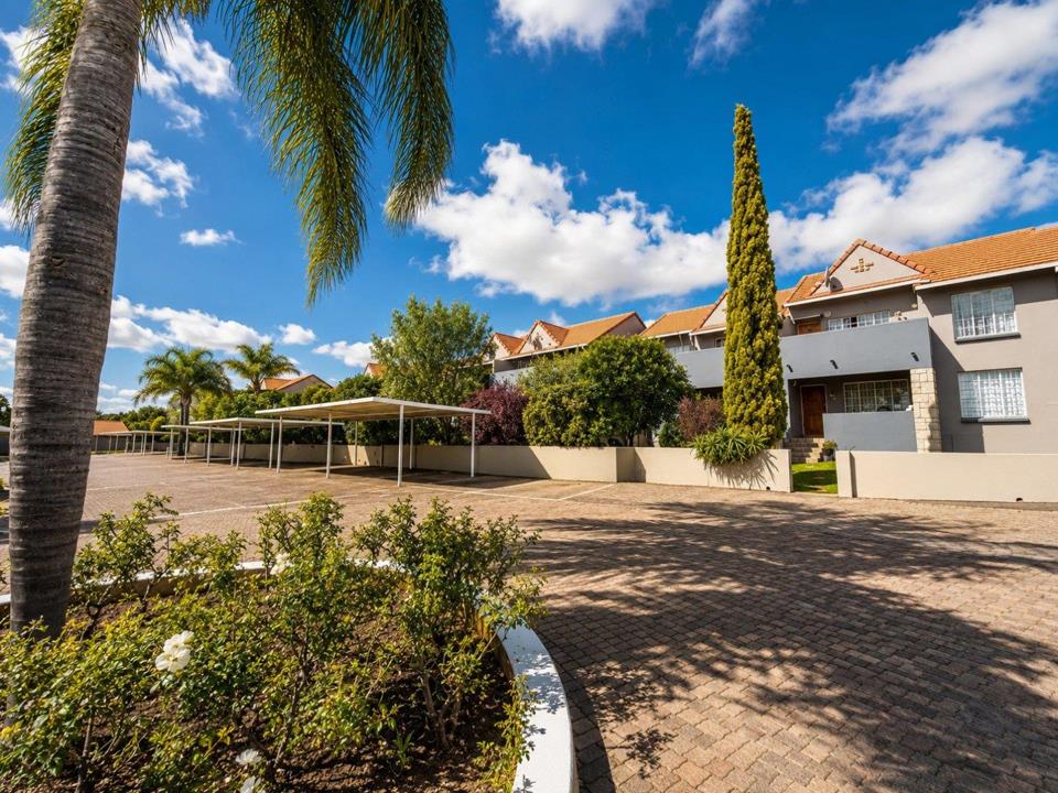 2 Bedroom Apartment / Flat for Sale in Eden Glen