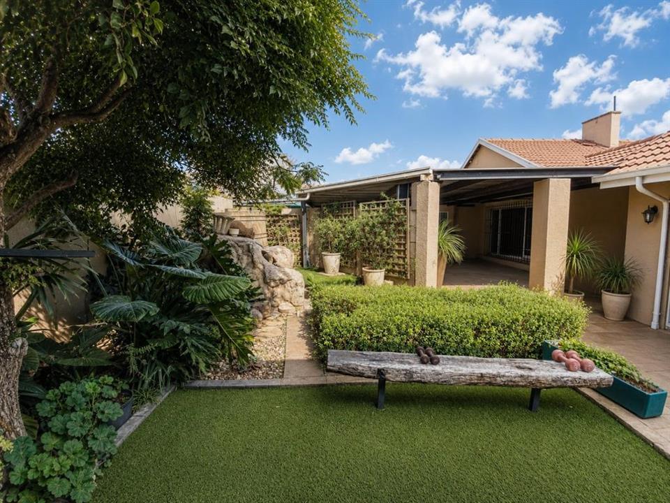 3 Bedroom House for Sale in Buurendal